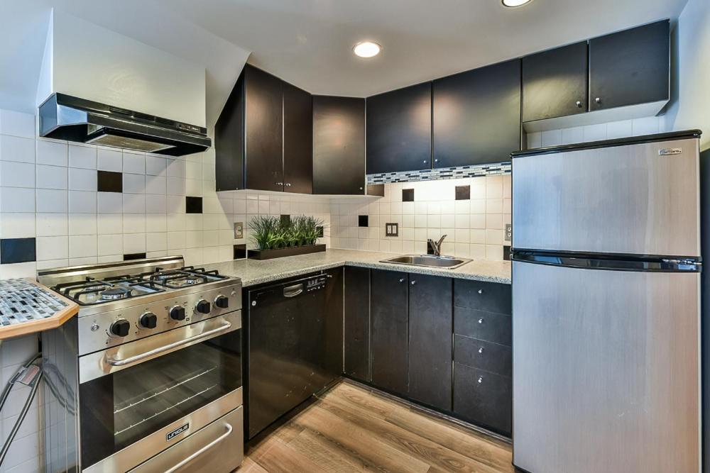 Apartamento Funky Modern Loft In The Heart Of Downtown - #1 Location! Vancouver